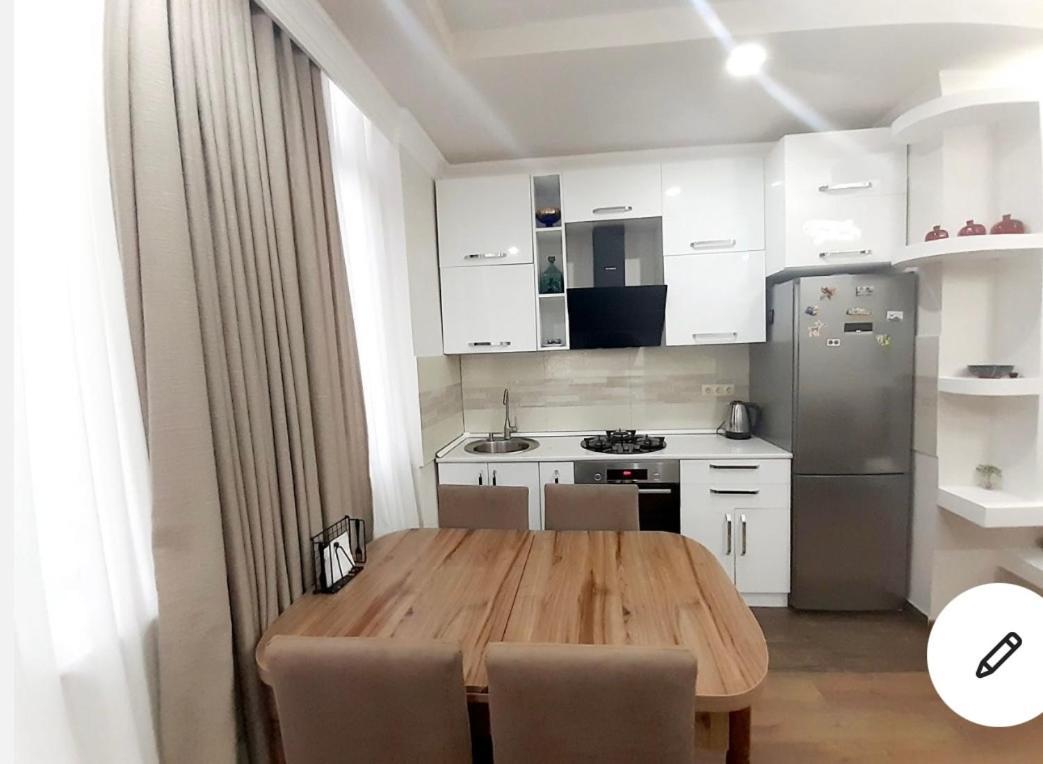 Bn Apartmen'T Apartment บาทูมิ ภายนอก รูปภาพ